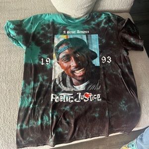 A baggy street style short